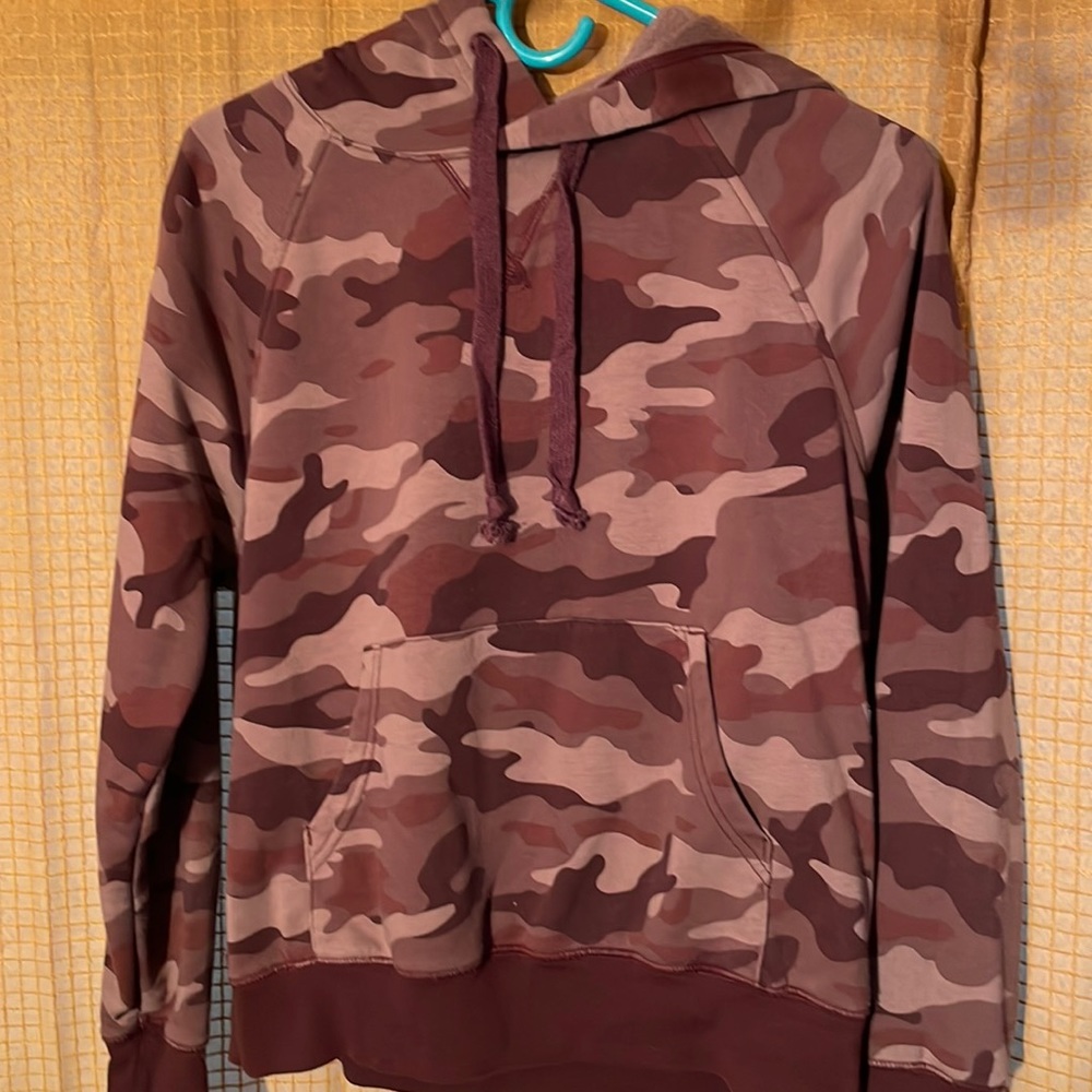 Old Navy Women’s Hoodie Purple Camo